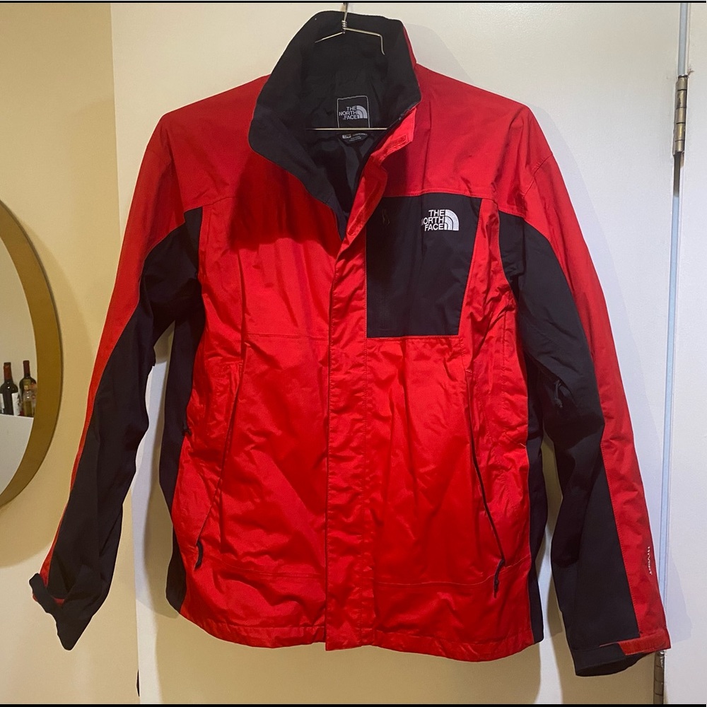 Men’s Northface Raincoat